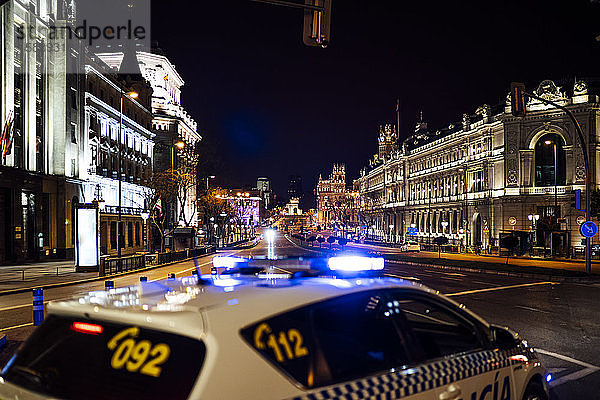 Polizeiauto in den Straßen von Madrid  Spanien