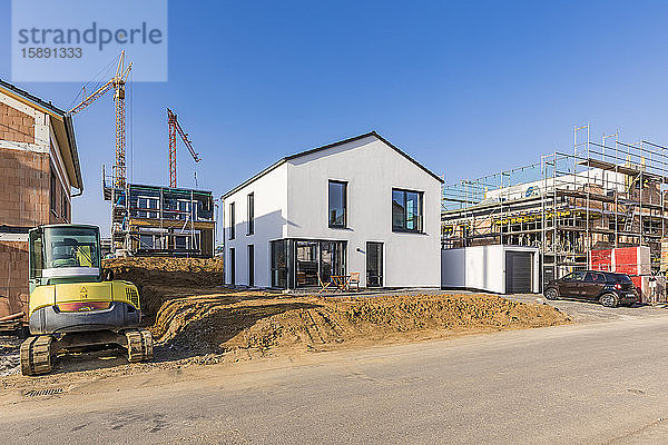 Deutschland  Baden-Württemberg  Waiblingen  Moderne Häuser im Bau
