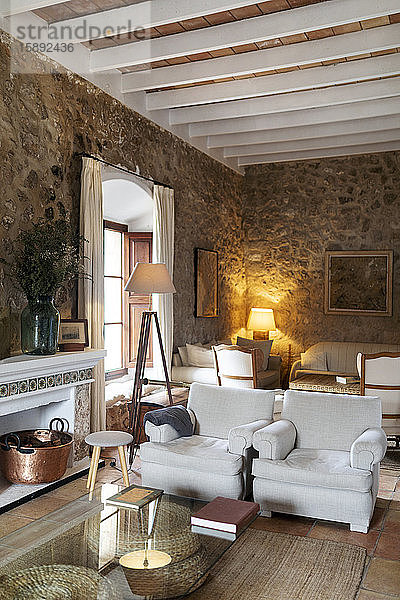 Wohnzimmer eines alten Hauses  Mallorca  Spanien
