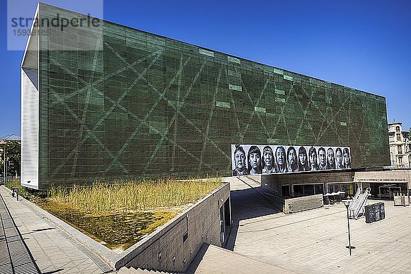 Museo de la Memoria y los Derechos Humanos (Museum der Erinnerung und Menschenrechte) zum Gedenken an die Opfer der Militärdiktatur unter Augusto Pinochet  UNESCO-Weltdokumentenerbe  Santiago de Chile  Región Metropolitana  Chile  Südamerika