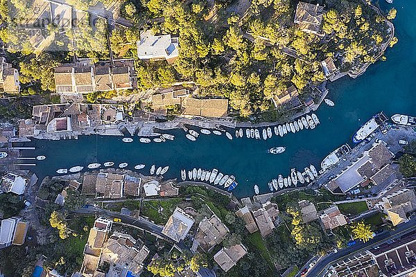 Fischerhafen in Cala Figuera von oben  bei Santanyi  Luftbild  Region Migjorn  Mittelmeer  Mallorca  Balearen  Spanien  Europa