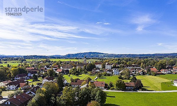 Luftaufnahme  Wessobrunn  Pfaffenwinkel  Oberbayern  Bayern  Deutschland  Europa