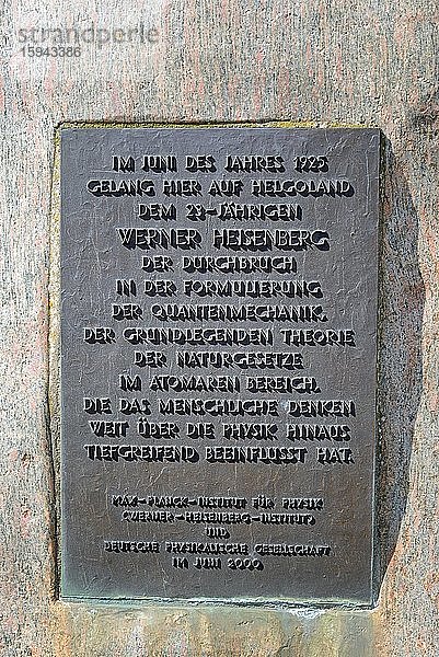 Gedenktafel für den Physiker und Nobelpreisträger Werner Heisenstein  Helgoland  Nordsee  Schleswig-Holstein  Deutschland  Europa