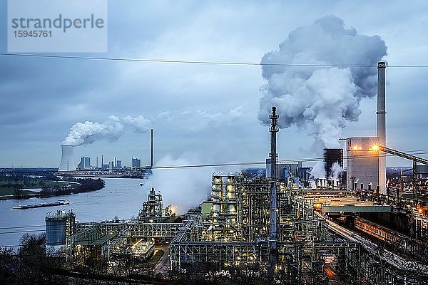 ThyssenKrupp Steel Europe  KBS Kokerei Schwelgern am Rhein in Duisburg-Marxloh  Ruhrgebiet  Nordrhein-Westfalen  Deutschland  Europa