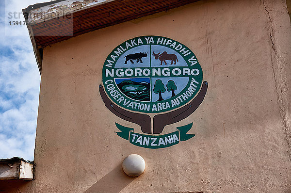 Logo Ngorongoro Krater  Serengeti Nationalpark  Tansania  Ostafrika  Afrika