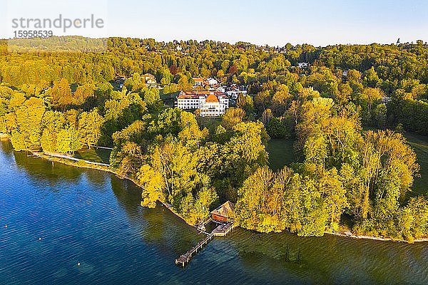 Schloss Possenhofen  Starnberger See  bei Pöcking  Fünfseenland  Luftbild  Oberbayern  Bayern  Deutschland  Europa