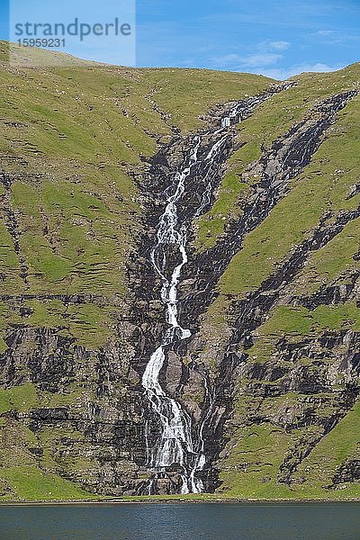 Wasserfall  Saksun  Streymoy  Färöer-Inseln  Føroyar  Dänemark  Europa