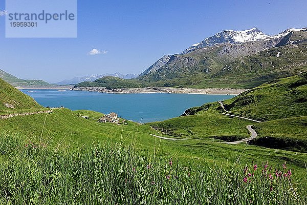 See am Mont Cenis  Col du Mont Cenis  Lanslebourg  Rhone-Alpes  Frankreich  Europa