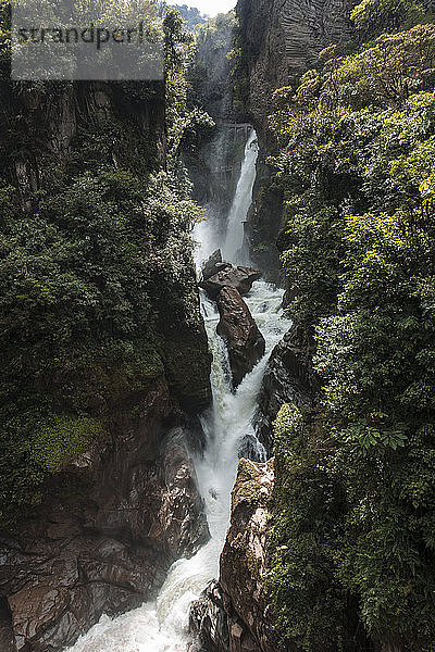 Yumbilla Falls in der Nähe der Stadt Cuispes in der nördlichen peruanischen Amazonasregion  der fünfthöchste Wasserfall der Welt.