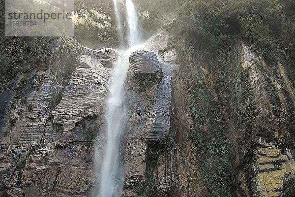 Die Yumbilla-Fälle in der Nähe der Stadt Cuispes in der nördlichen peruanischen Amazonasregion  der fünfthöchste Wasserfall der Welt.