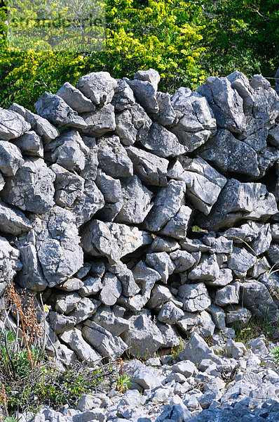 Nahaufnahme einer Steinmauer  Balkan  Kroatien