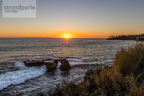 Laguna Beach Sonnenuntergang  Kalifornien  Vereinigte Staaten von Amerika  Nordamerika