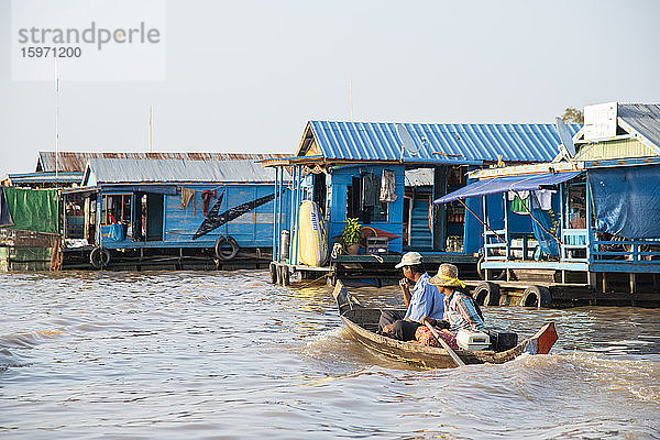 Schwimmendes Dorf am Tonle-Sap-See  Kambodscha  Indochina  Südostasien  Asien