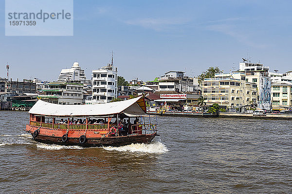 Flussfähre  Fluss Chao Phraya  Bangkok  Thailand  Südostasien  Asien