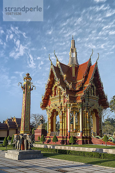 Wat Mahathat Watchiramongkhon (Wat Bang Thong) in Krabi  Thailand  Südostasien  Asien