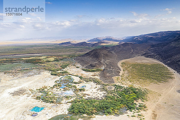 Luftaufnahme der Drohne des Geysirs Ala Lobet (Alol Bet) und der Vulkanlandschaft  Semera  Afar-Region  Äthiopien  Afrika