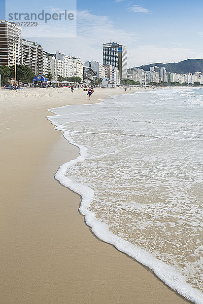 Copacabana-Strand  Rio de Janeiro  Brasilien  Südamerika