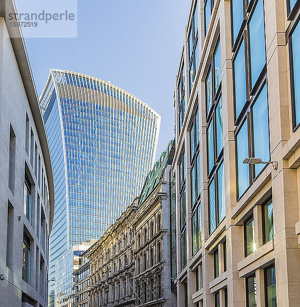 20 Gebäude in der Fenchurch Street  auch als Walkie Talkie bekannt  in der City of London  London  England  Vereinigtes Königreich  Europa
