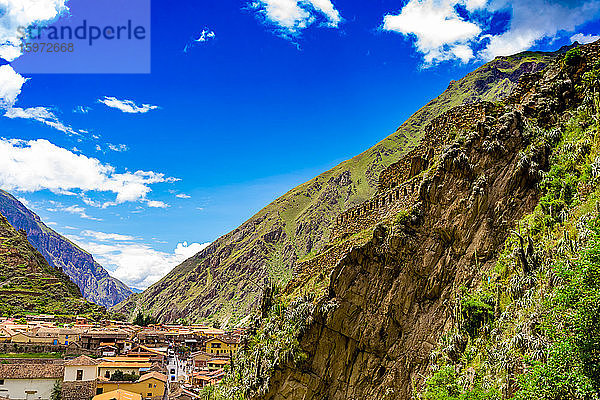 Antike Ruinen  Ollantaytambo  Peru  Südamerika