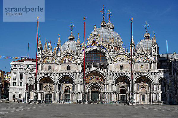 Basilika San Marco während der Sperrung des Coronavirus  Venedig  UNESCO-Weltkulturerbe  Venetien  Italien  Europa