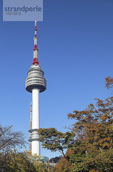 Turm von Seoul im Namsan Park  Seoul  Südkorea  Asien