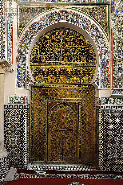 Inneres der Zawiya von Moulay Idriss II  Alte Medina (Fes el-Bali)  UNESCO-Weltkulturerbe  Fes  Marokko  Nordafrika  Afrika