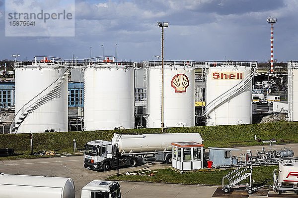 Shell  Flugbenzin Tanklager am Düsseldorfer Flughafen  Düsseldorf  Nordrhein-Westfalen  Deutschland  Europa