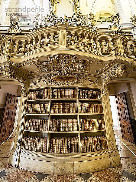 Palácio Nacional de Mafra oder Nationalpalast von Mafra  Innenansicht  Mafra  Portugal  Europa