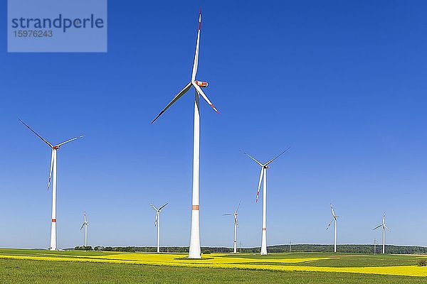 Windkraftanlage  Windräder  Windpark  Baden-Württemberg  Deutschland  Europa
