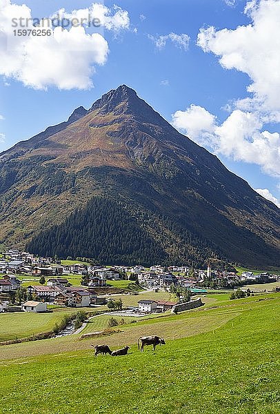 Galtür mit Gorfenspitze  Paznauntal  Tirol  Österreich  Europa