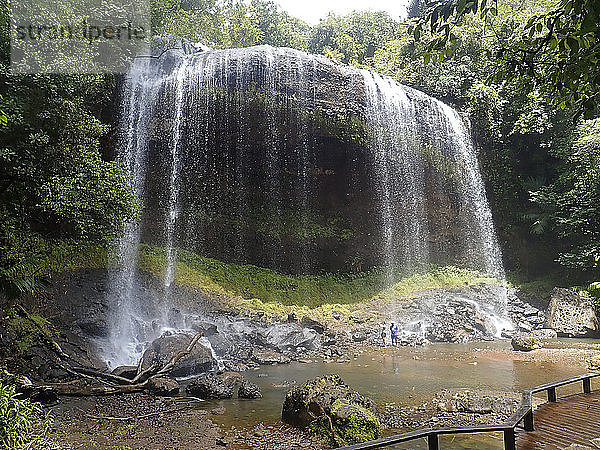 Palau  Insel Babeldaob  Wasserfall Ngardmau