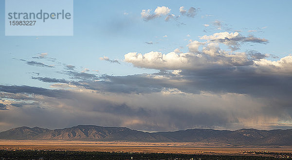 USA  New Mexico  Blick auf Wüste und Berge