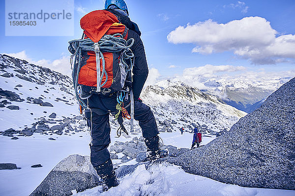 Gruppe von Bergsteigern  Gletscher Großvendediger  Tirol  Österreich