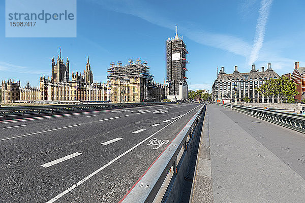 Großbritannien  London  Westminster Bridge  Big Ben und Westminster Palast im Hintergrund