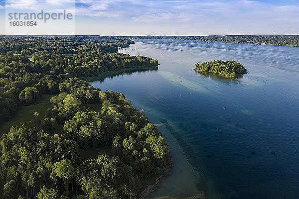 Luftaufnahme der Roseninsel im Starnberger See  Oberbayern  Bayern  Deutschland  Europa