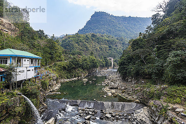 Flussschlucht im Tal des Reiek-Gebirges  Mizoram  Indien  Asien