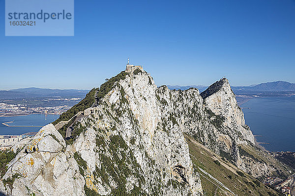 Blick auf den Felsen von Gibraltar  Gibraltar  Mittelmeer  Europa