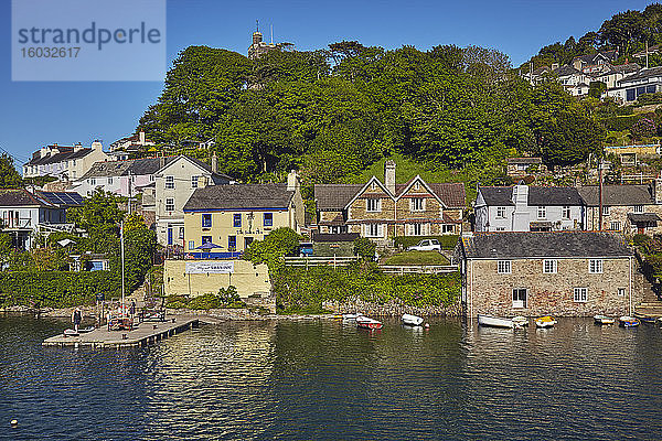 Noss Mayo am Fluss Yealm in der Nähe von Plymouth an der Südküste Devons  Devon  England  Vereinigtes Königreich  Europa