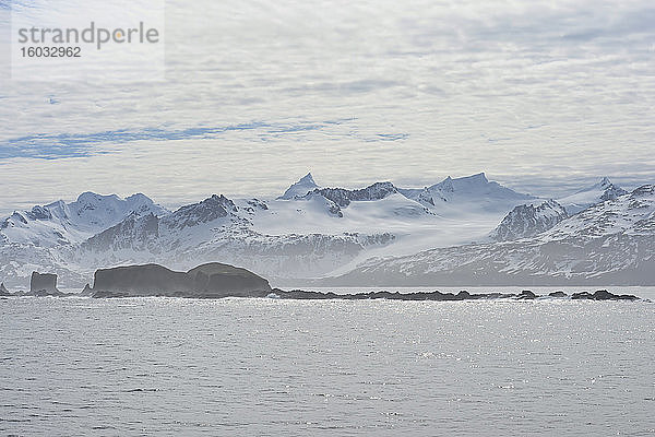 King Haakon Bay  schneebedeckte Berge und Gletscher  Südgeorgien  Südgeorgien und die Sandwich-Inseln  Antarktis  Polarregionen