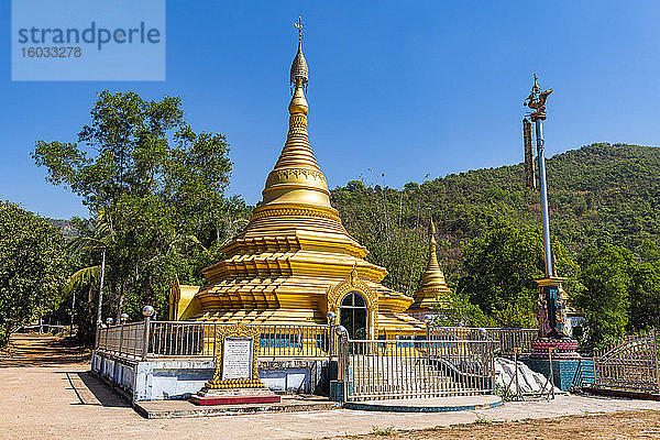 Goldene Stupa  Win Sein Taw Ya vor Mawlamyine  Mon-Staat  Myanmar (Burma)  Asien