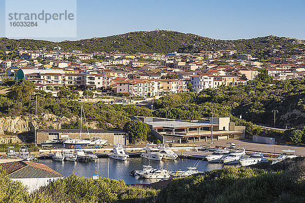 Porto Longonsardo  Hafen von Longonsardo  Santa Teresa Gallura  Sardinien  Italien  Mittelmeer  Europa