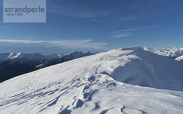 Italien  Piemont  Alpen  Monte Rosa  schneebedeckter Berggipfel