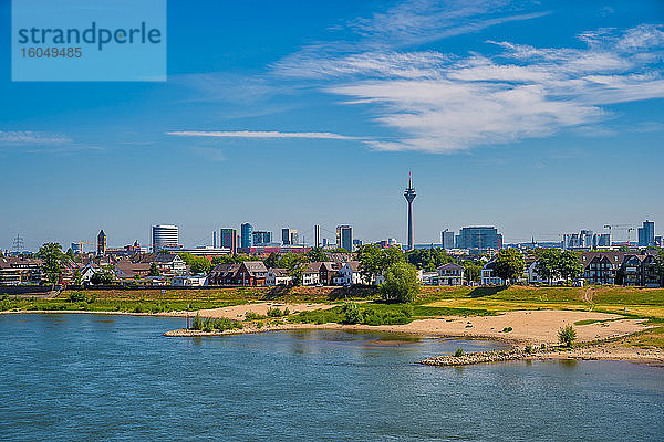 Deutschland  Nordrhein-Westfalen  Düsseldorf  Rheinufer im Stadtbezirk Düsseldorf-Hamm