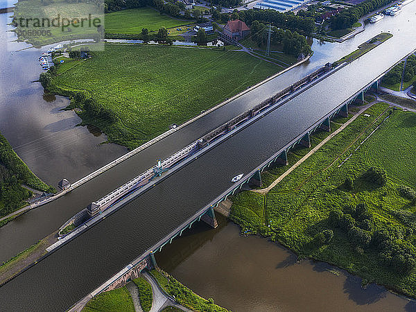 Deutschland  Nordrhein-Westfalen  Minden  Luftaufnahme des Mindener Aquädukts