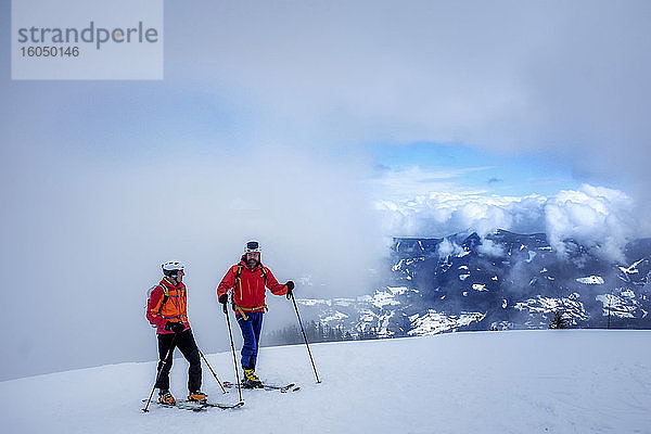 Männer bei einer Skitour  Hochkönig  Salzburger Land  Österreich