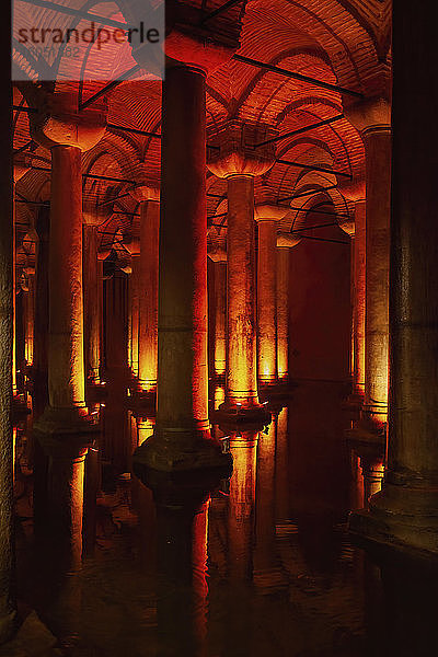 Türkei  Istanbul  Unterirdisches Innere der Basilika Zisterne