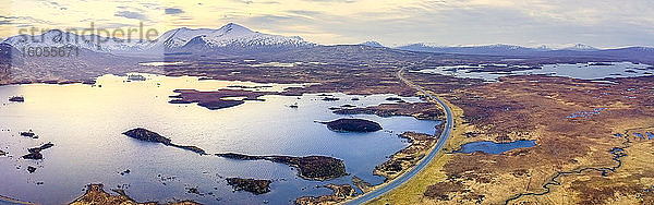 UK  Schottland  Luftaufnahme des Ufers von Lochan na h-Achlaise im Rannoch Moor