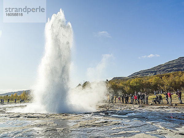 Geysir  oder auch bekannt als der große Geysir   war der erste in einer gedruckten Quelle beschriebene Geysir und der erste  der den modernen Europäern bekannt war; Blaskogabyggo  Südliche Region  Island