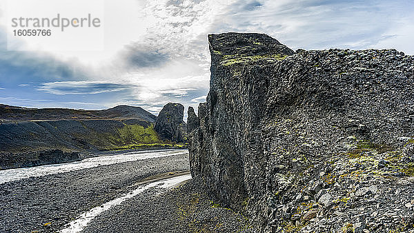 Das Vesturdalur-Tal ist ein Gebiet im Norden Islands  das für seine faszinierenden Felsformationen bekannt ist; Nordurthing  nordöstliche Region  Island