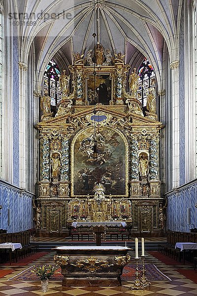 Altar  Stiftskirche  Stift Göttweik  früher Köttwein  Kloster  Benediktinerabtei  UNESCO Weltkulturerbe  Gemeinde Furth  nahe Krems  Wachau  Niederöstereich  Östereich